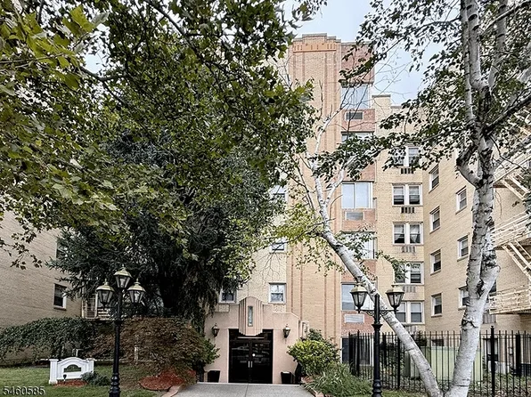19-31 Lyons Ave, Newark, NJ