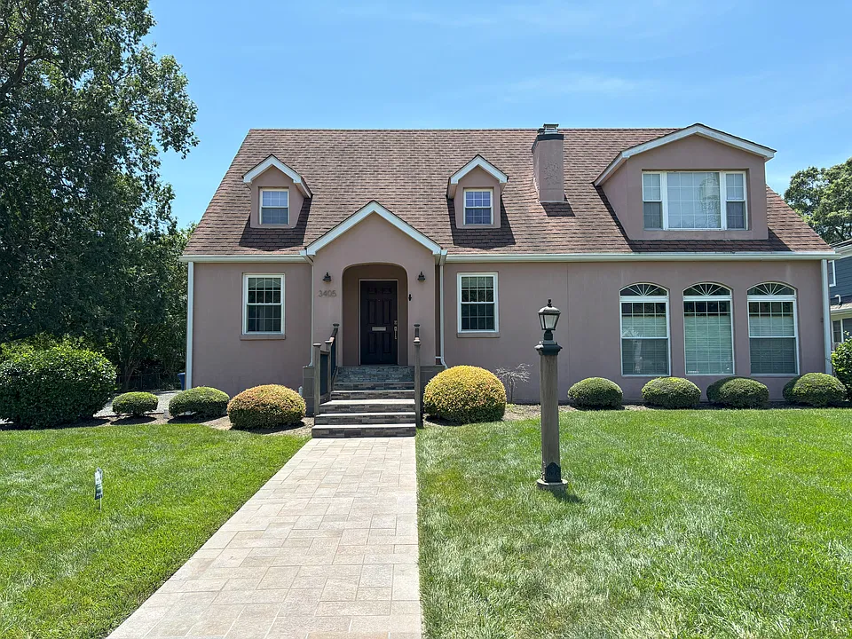 3405 Clayborne Ave