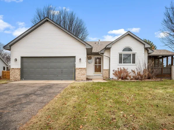 6370 36th St N, Oakdale, MN 55128