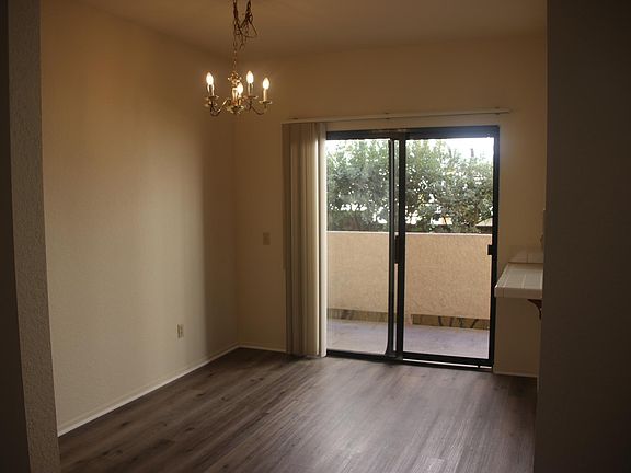 5th image of 460 S Oakland Ave APT 105