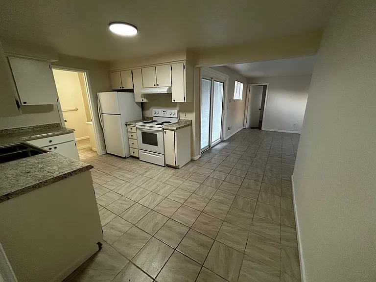 19920 67th Ave NE #52 — Photo 11