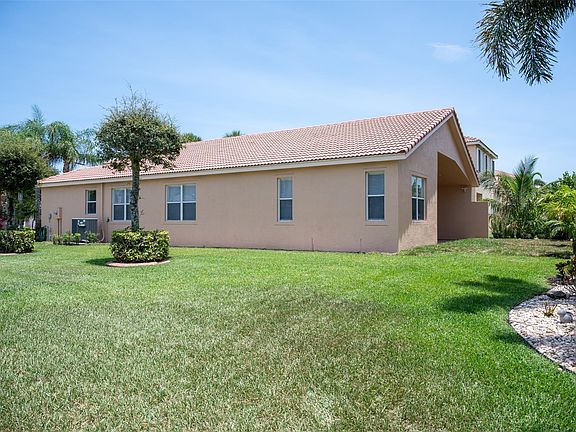 3rd image of 8308 Genova Way