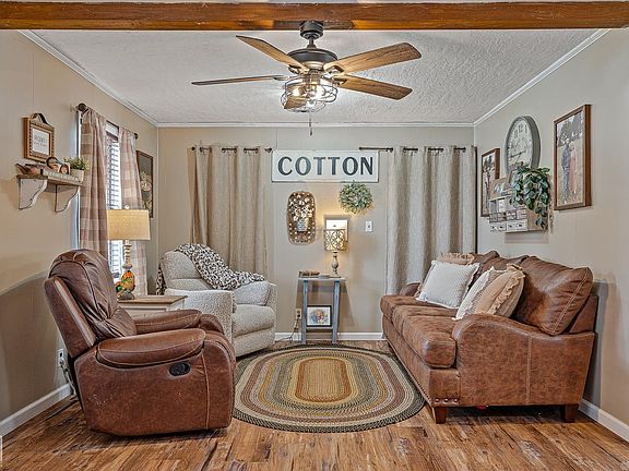 4th image of 100 E Unity Rd