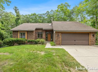 2200 Northridge Dr NE, Grand Rapids, MI 49525