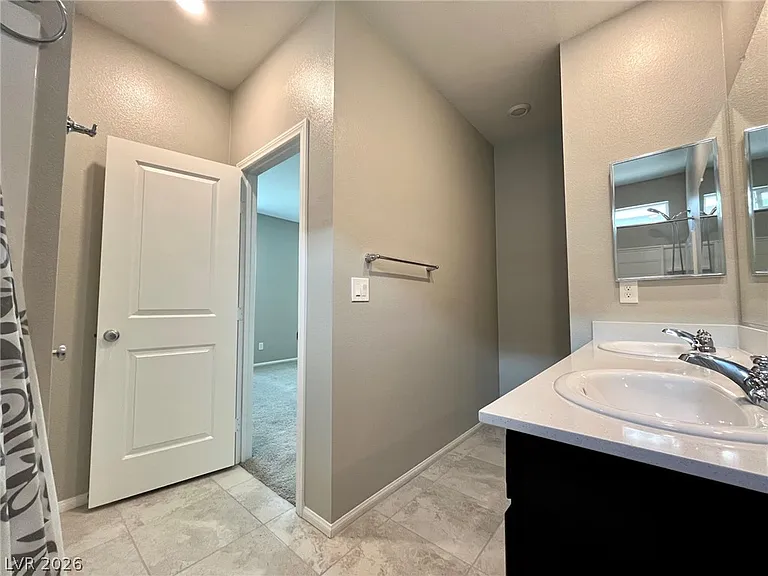 9748 Angel Valley Dr — Photo 10