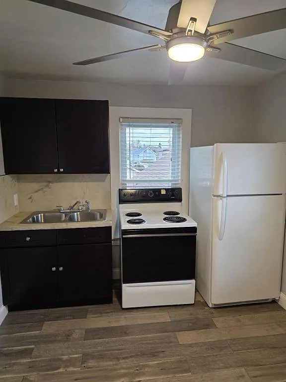 128 Miller St — Photo 2