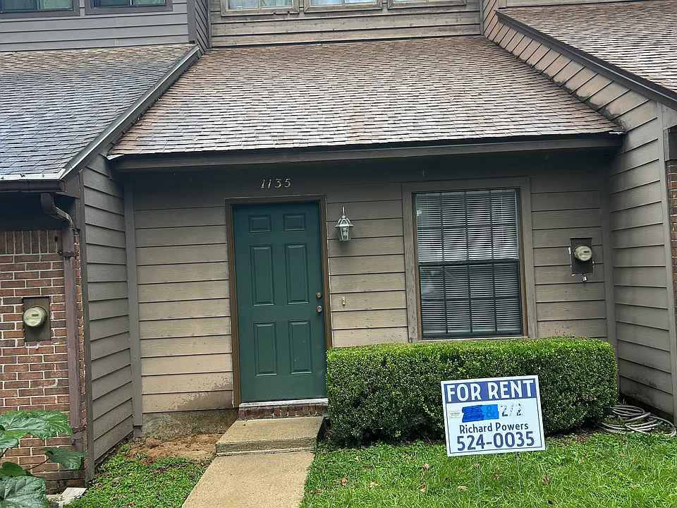 1135 Ocala Rd