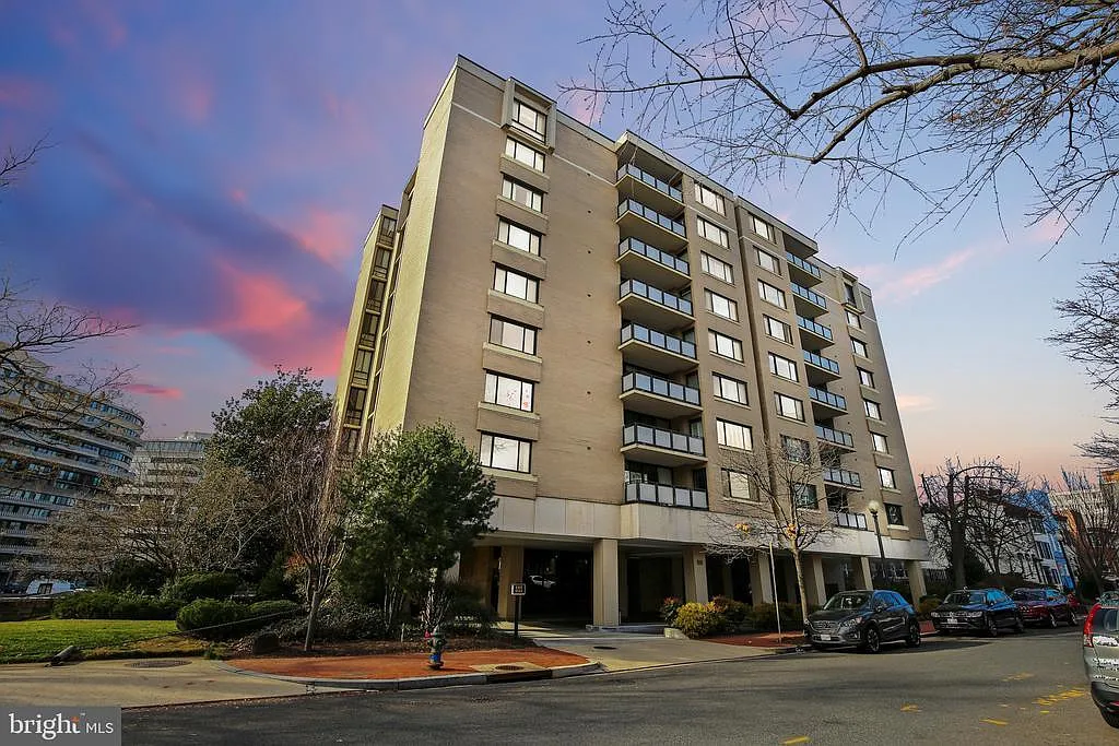 800 25th St NW #301 photo 1