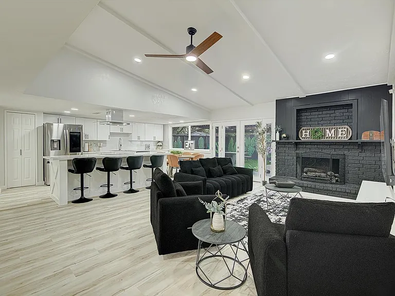 7310 Corta Calle Dr — Photo 1