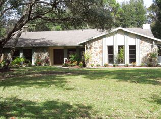 10345 Lakeview Dr, New Port Richey, FL 34654