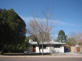 1st image of 130 E Vista Del Cerro Dr