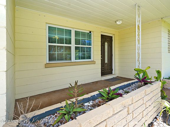 2nd image of 18 Rosevere Way