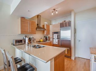 218 SE 14th St APT 1906, Miami, FL 33131