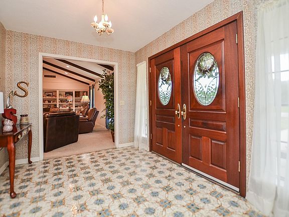4th image of 1701 Saint Lukes Dr