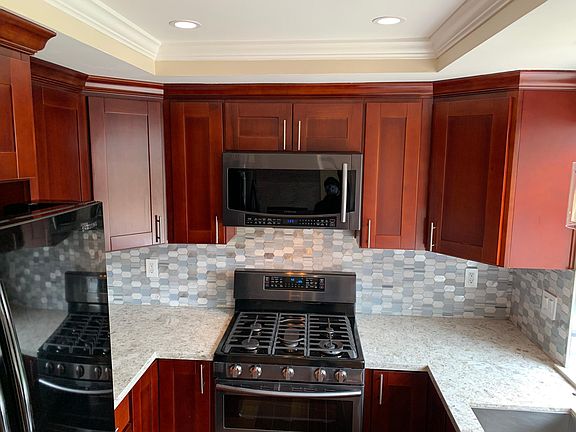 4th image of 1526 Greensboro Ct