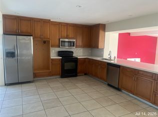 Greyknoll Golf Ests, Miami, FL 33179