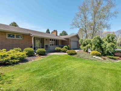 21 Jim Lin LANE, Racine, WI, 53402