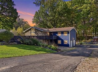 2667 Olentangy Dr, Akron, OH 44333