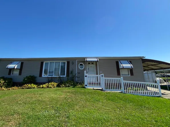 346 S Puritan Dr, Buena, NJ 08310