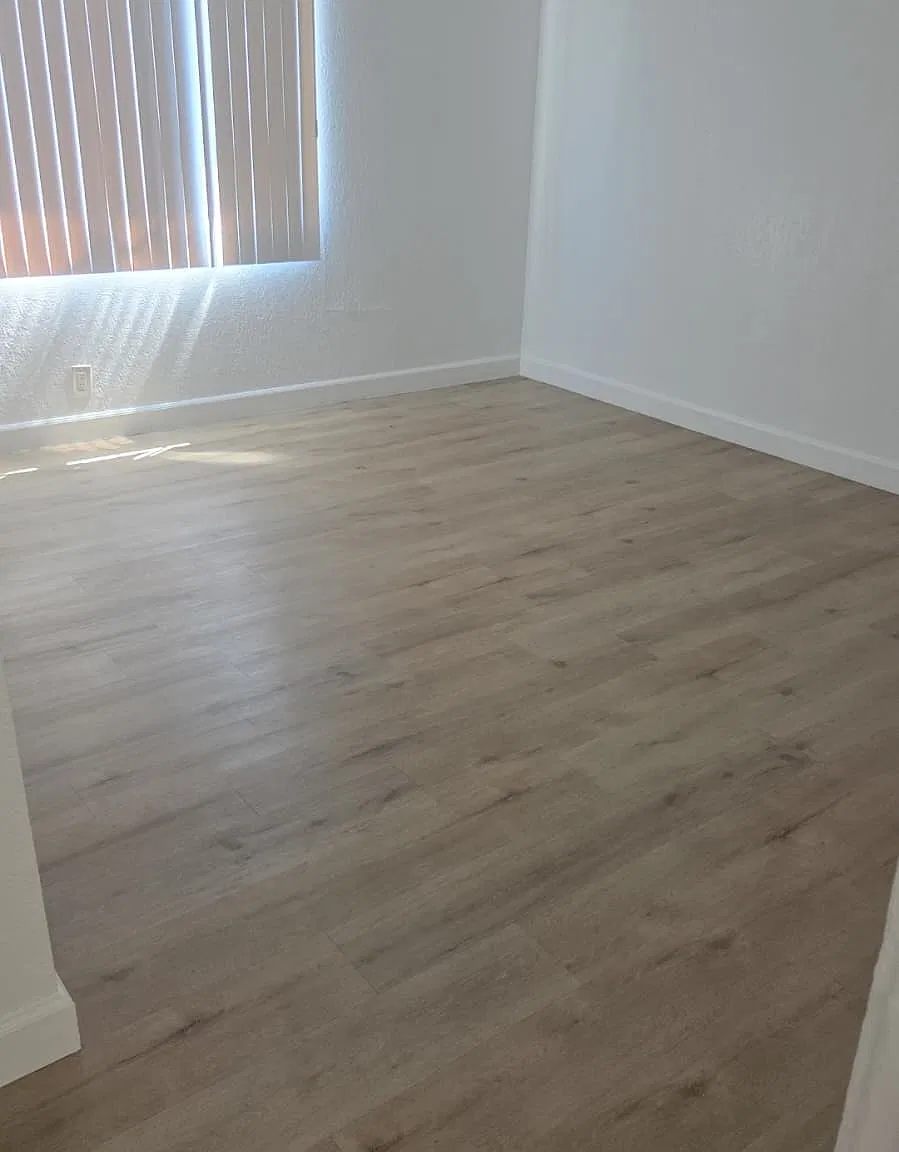 10218 State St. - #E — Photo 2
