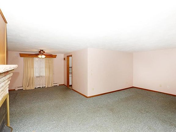 3rd image of 1254 E Laray Dr
