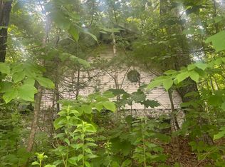 721 Green Woods Rd, Peru, ME 04290