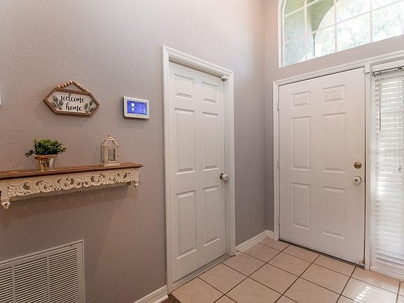 5th image of 645 Shady Path Dr