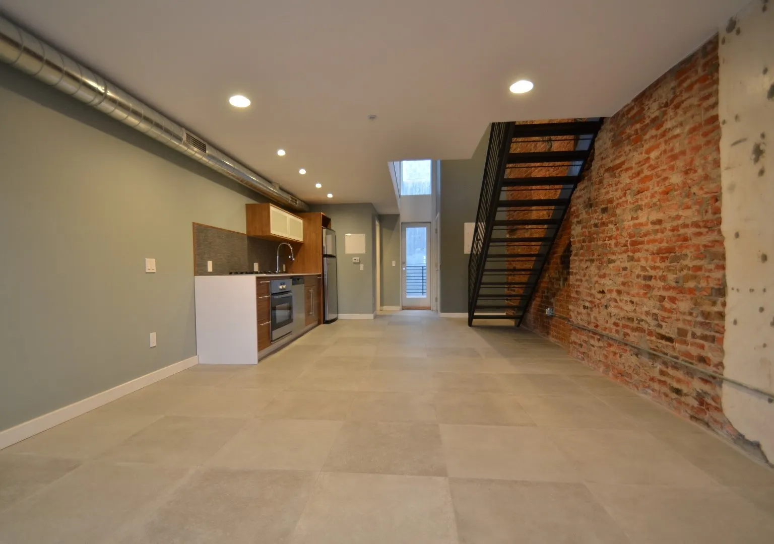 622 S. 5th St — Photo 4