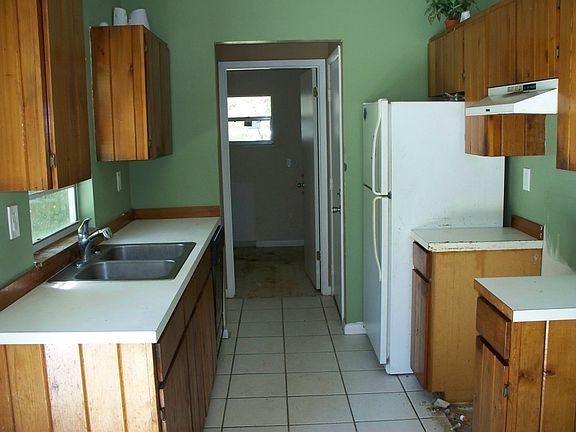 3rd image of 1000 Bishop Ave