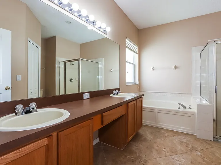 1235 Brooke View Dr — Photo 10