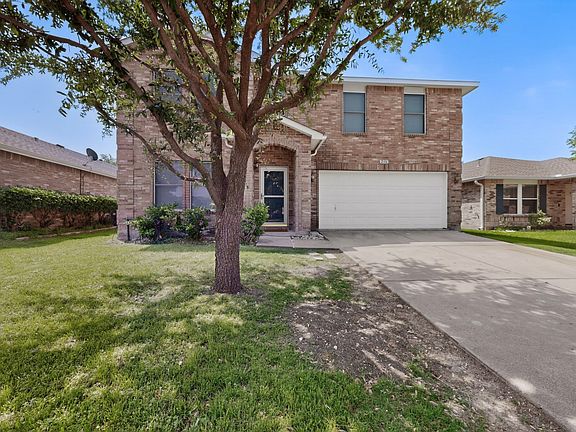 3rd image of 2316 White Oak Dr