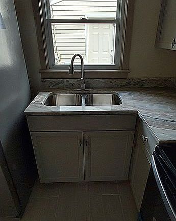 4th image of 6444 Hudson Ave