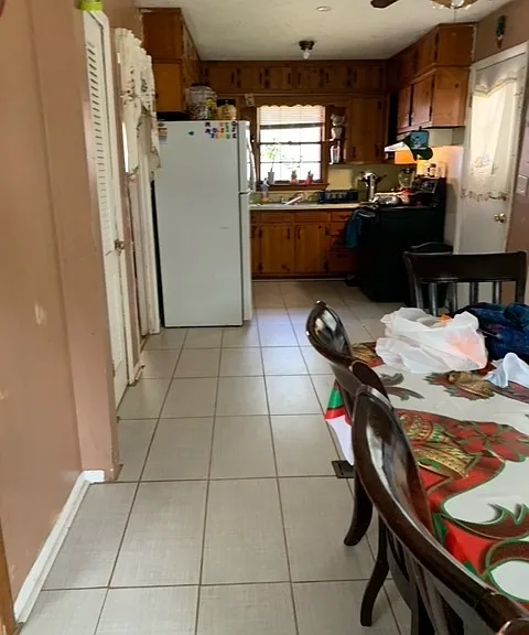 4280 Hendrix Dr — Photo 4