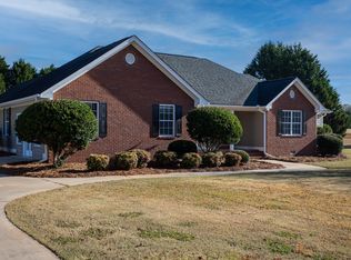 565 Indian Creek Trl, Rutledge, GA 30663