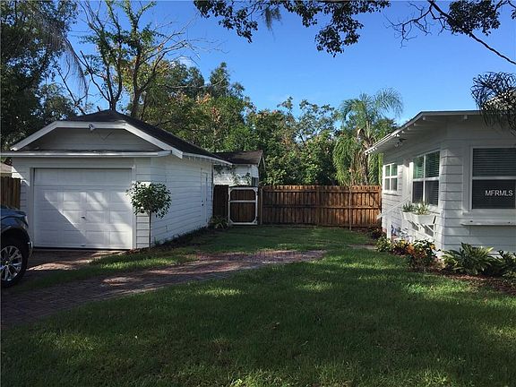 4th image of 2401 Carolina Ave