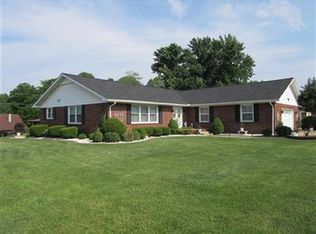 70 Western Hills Ave, Bedford, IN