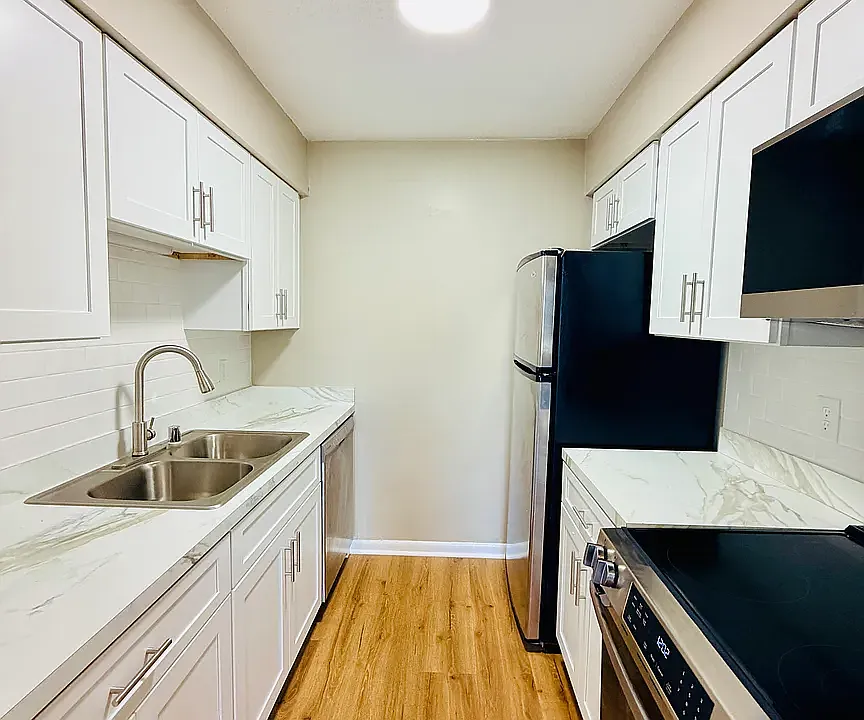 6 Almond Ct #2