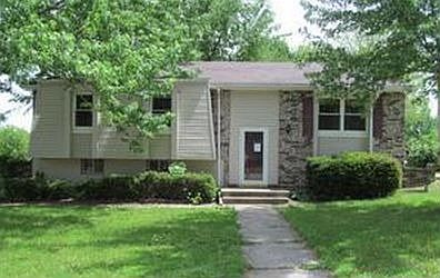 1st image of 4500 NW Wallingford Dr