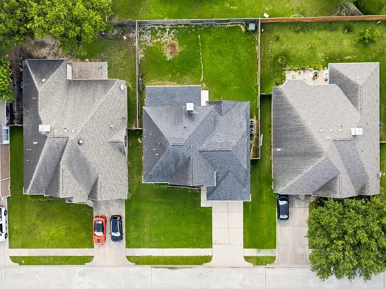 3906 Tigris Ridge Dr — Photo 35