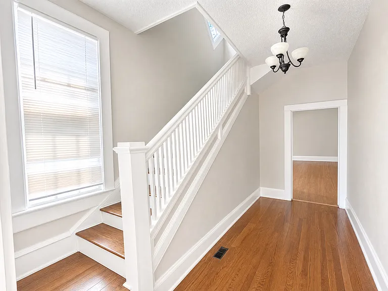 2115 Wallace St — Photo 5