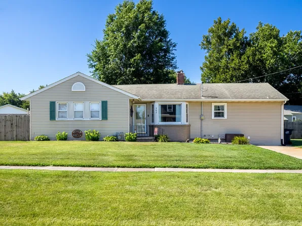 307 E Main St, Atkinson, IL 61235