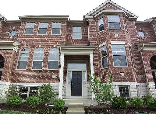 1st image of 27W737 S Meadowview Dr Unit 2-5