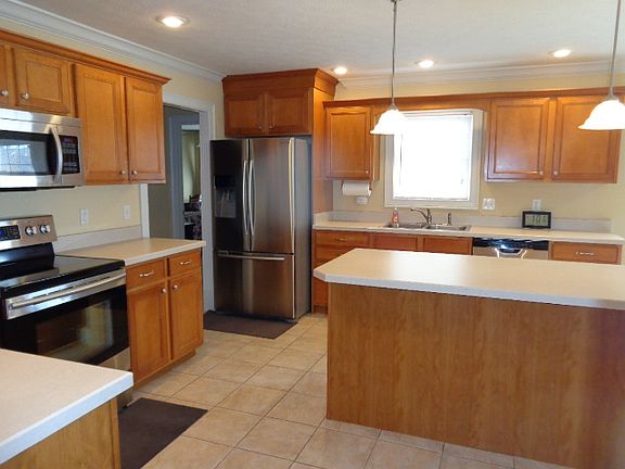 2nd image of 4266 Wynbrooke Dr