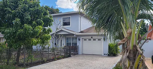 3374 NW 64th St Photo 1