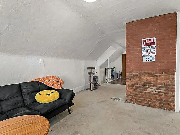 2nd image of 3101 Kennett Sq