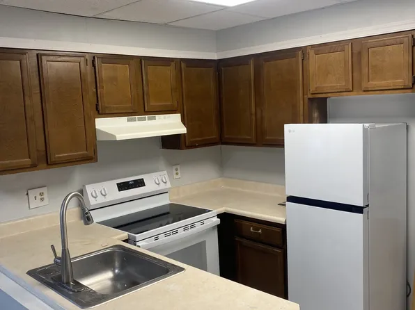 563 Washington Ave, Jermyn, PA 18433