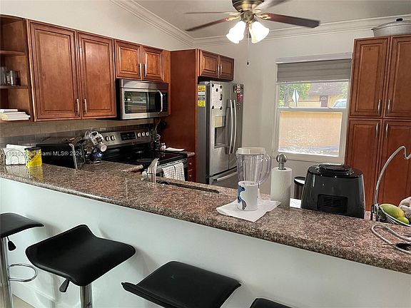 3rd image of 4413 NW 6th Ave #4413