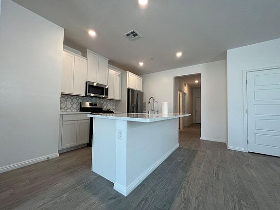 5th image of 3702 Neblina Dr