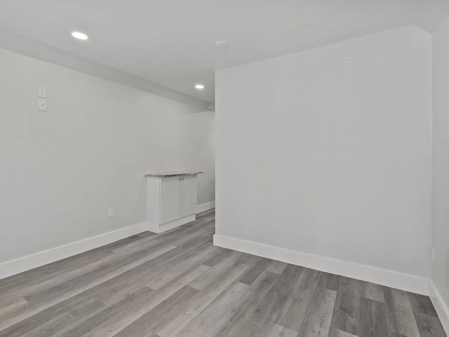 620 Sudderth Drive - 5 — Photo 3
