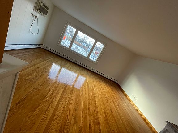 4th image of 1508 W 127th St